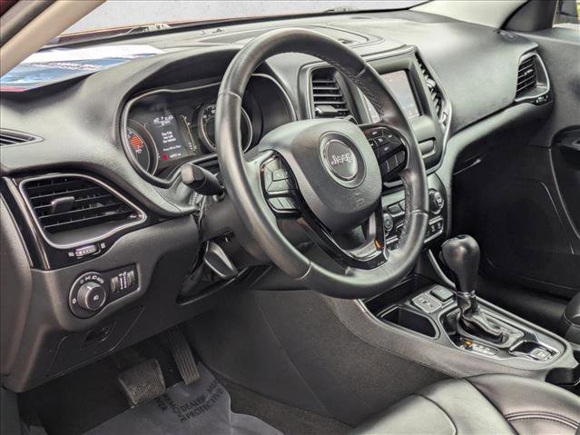 Used 2020 Jeep Cherokee Latitude Plus image 10