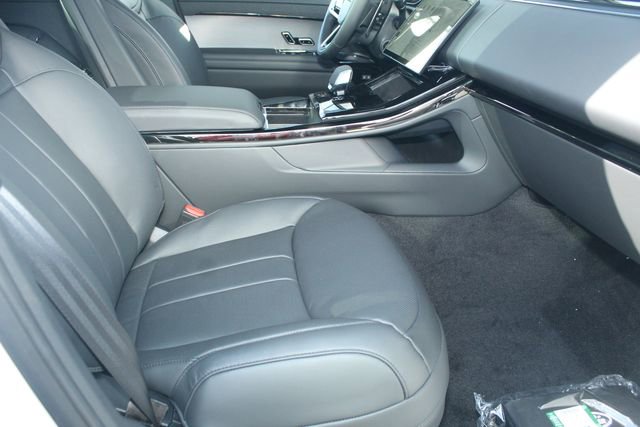 New 2026 Land Rover Range Rover Sport SE image 3