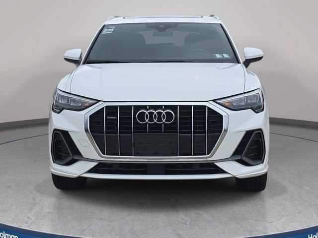 Used 2021 Audi Q3 2.0T Premium w/ Convenience Package AWD/4WD image 3