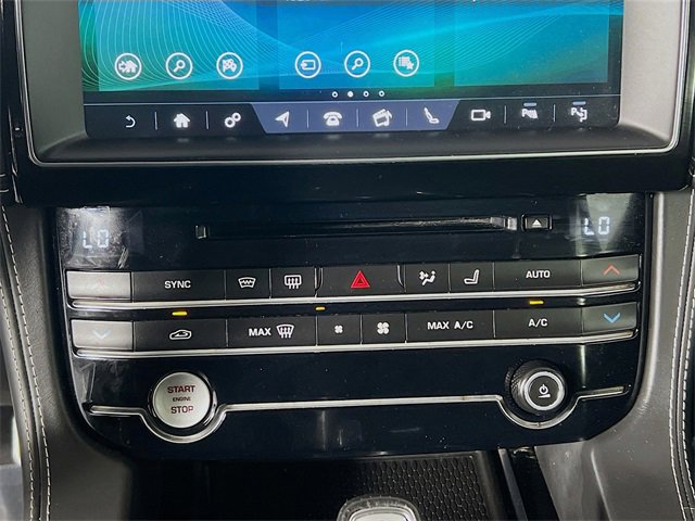 Used 2019 Jaguar F-PACE SVR image 22