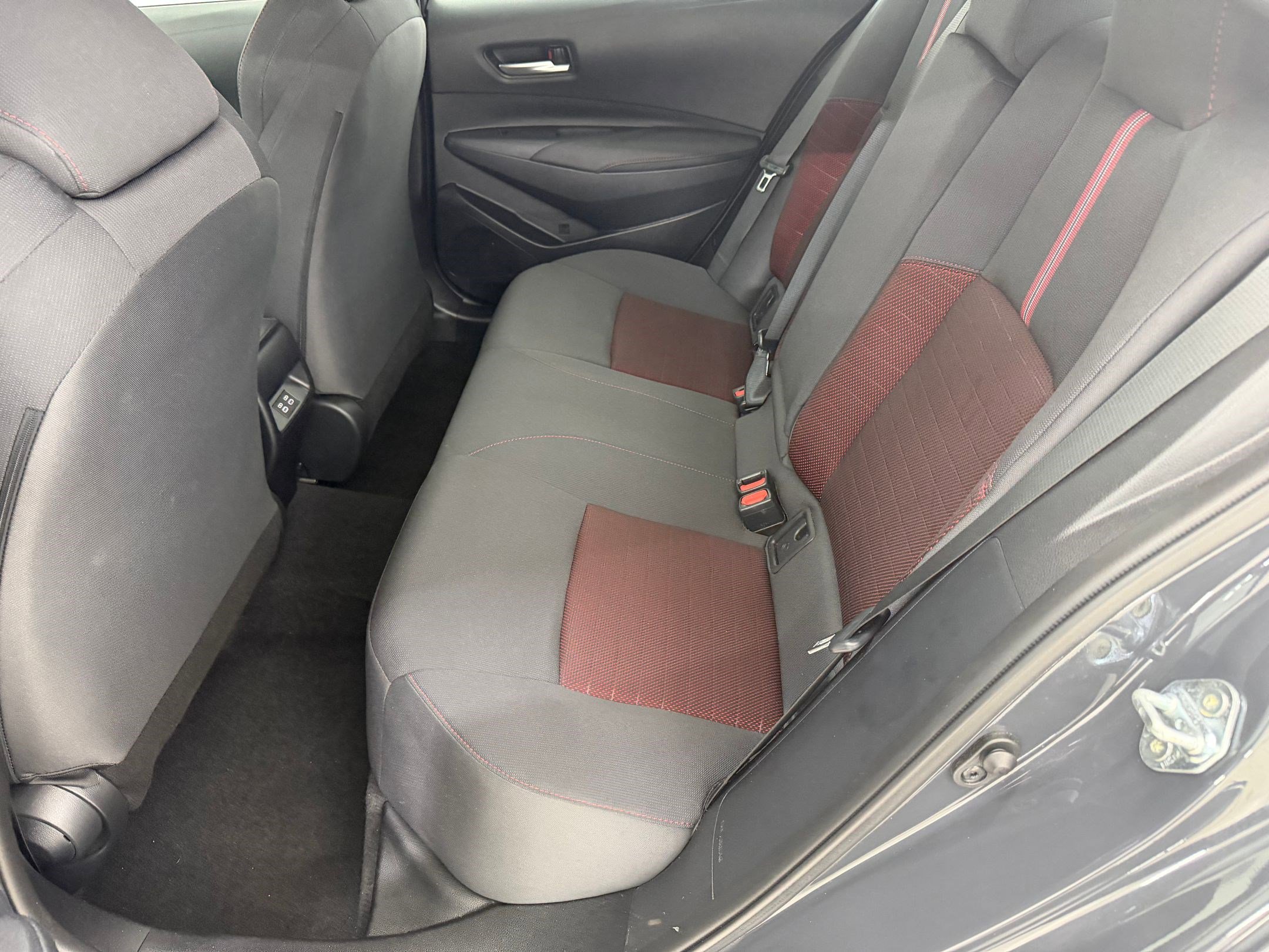 Used 2023 Toyota Corolla SE FWD image 13