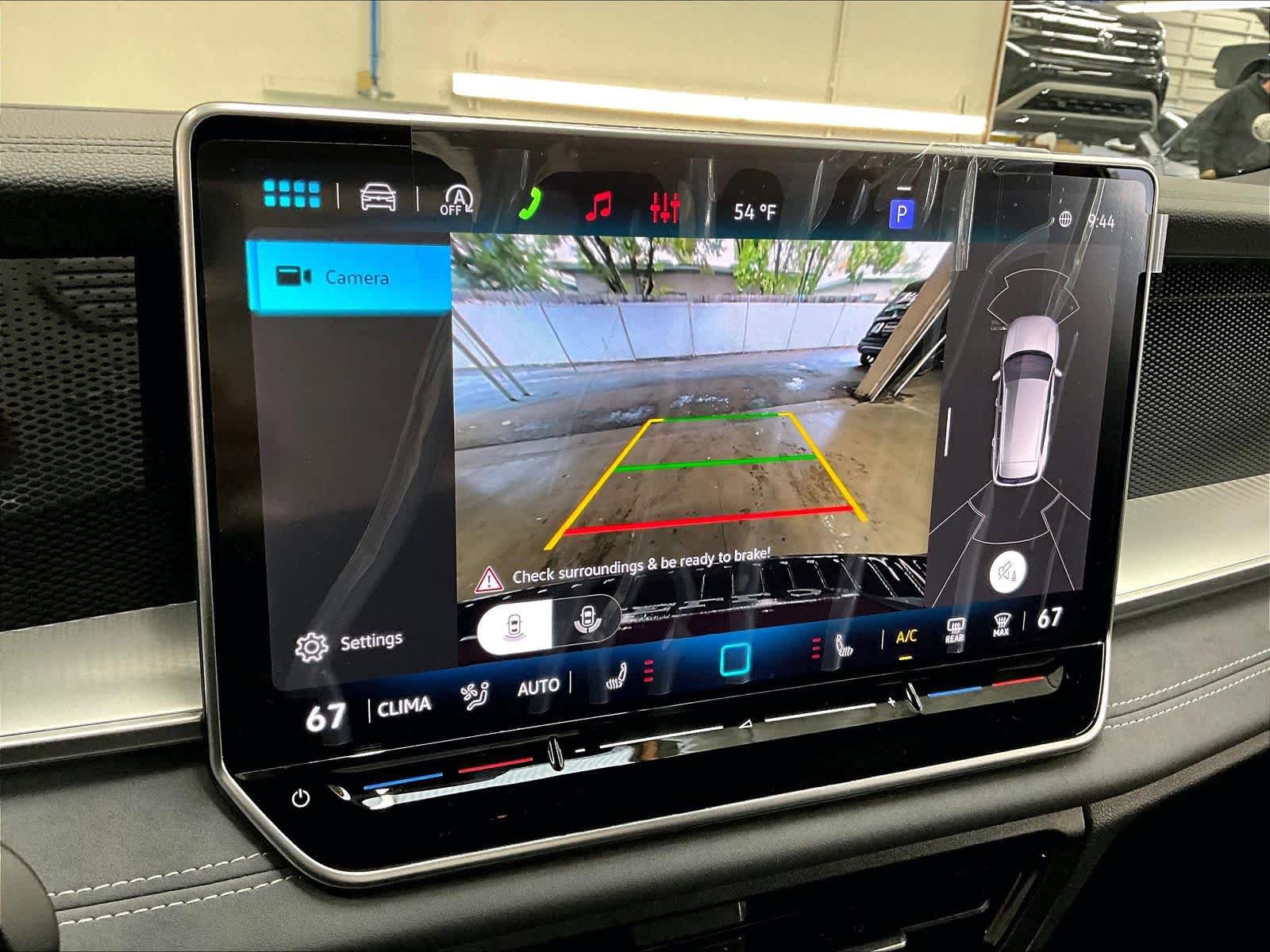 New 2026 Volkswagen Tiguan SE R-Line FWD image 20