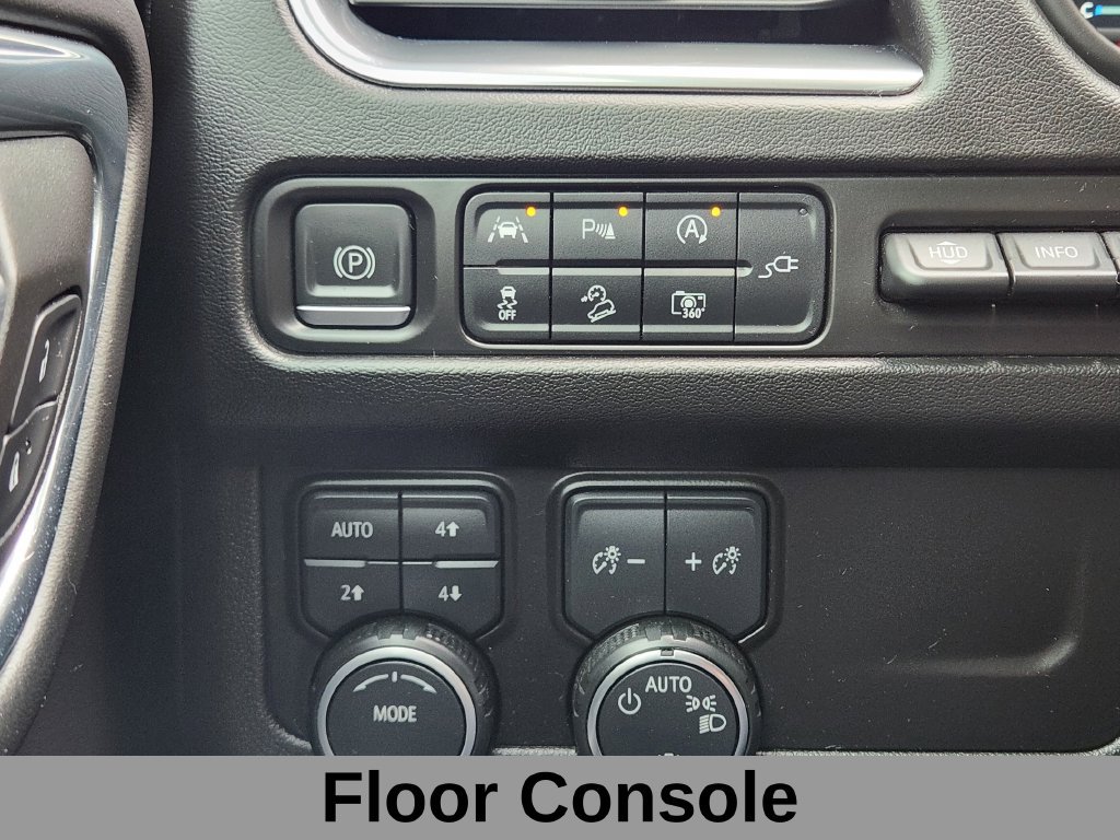 Used 2022 Chevrolet Tahoe High Country AWD/4WD image 28