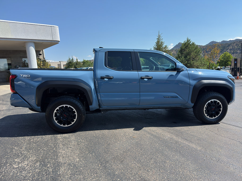 Used 2026 Toyota Tacoma TRD Off-Road AWD/4WD image 8