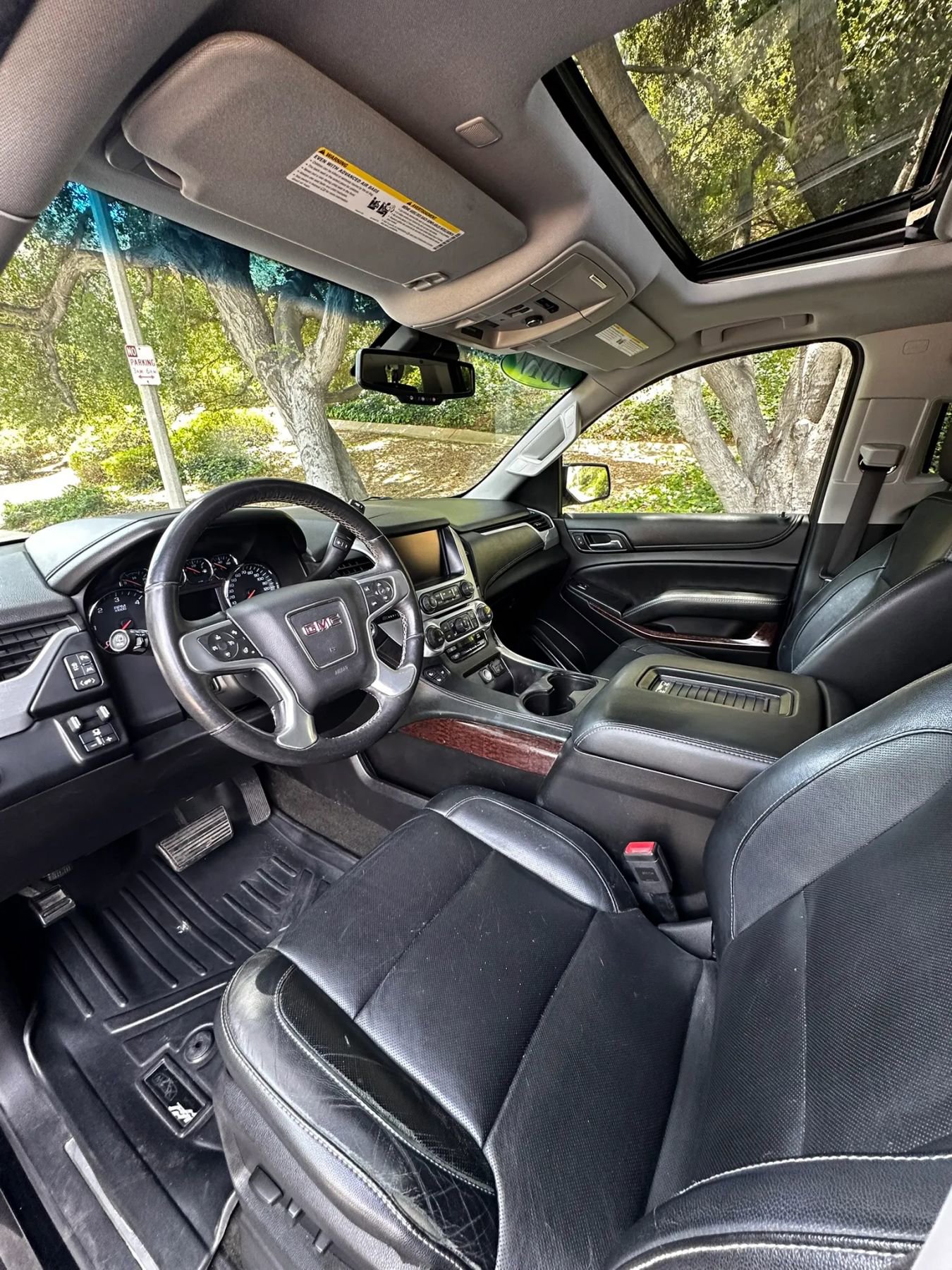 Used 2017 GMC Yukon XL SLT w/ Open Road Package RWD image 28