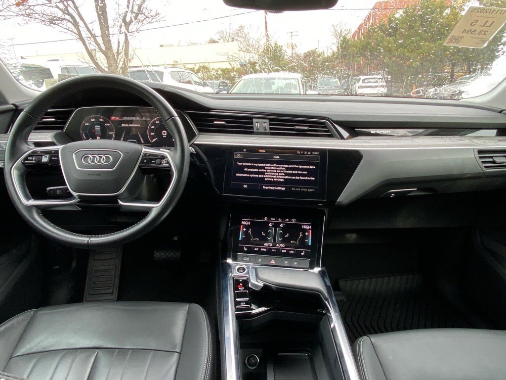 Used 2021 Audi e-tron Premium w/ Convenience Plus Package image 7