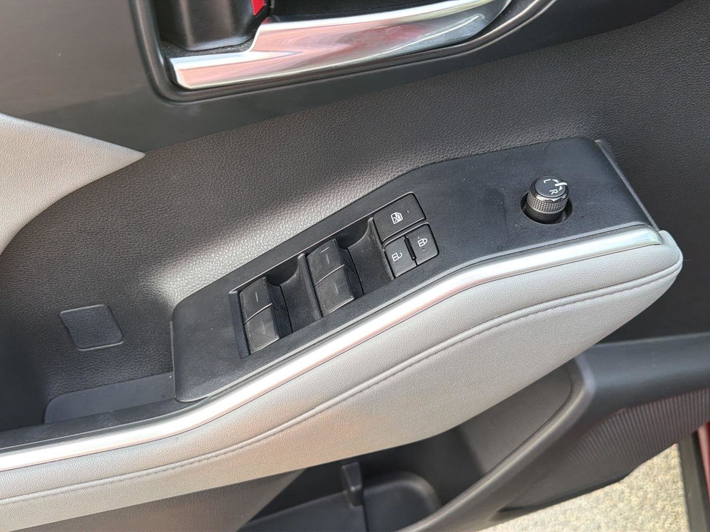 Certified 2024 Toyota Highlander XLE AWD/4WD image 33