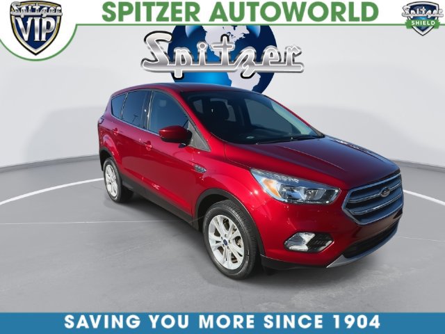 Used 2017 Ford Escape SE w/ SE Cold Weather Package AWD/4WD image 4