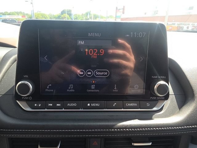 Used 2023 Nissan Rogue SV AWD/4WD image 20