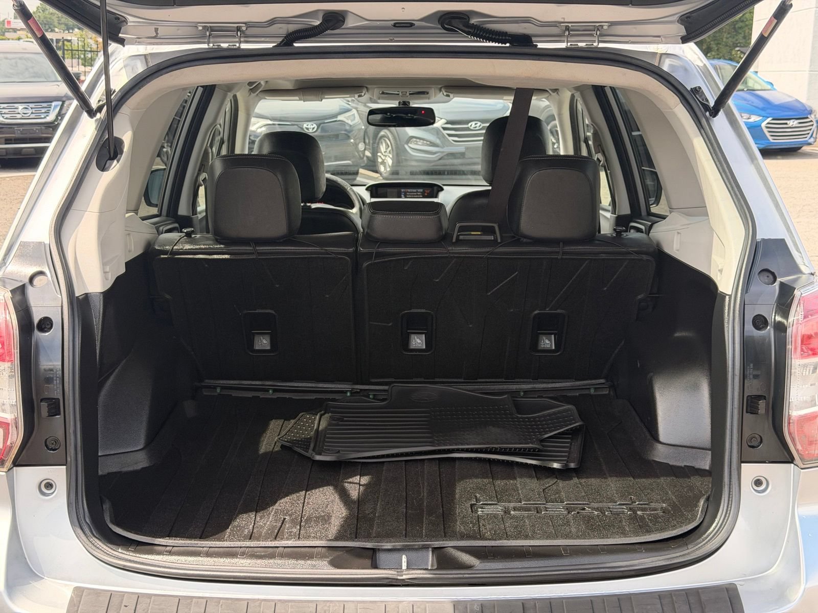 Used 2015 Subaru Forester 2.5i Limited AWD/4WD image 12