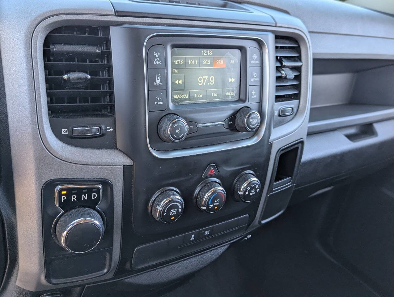 Used 2015 RAM 1500 Express image 27