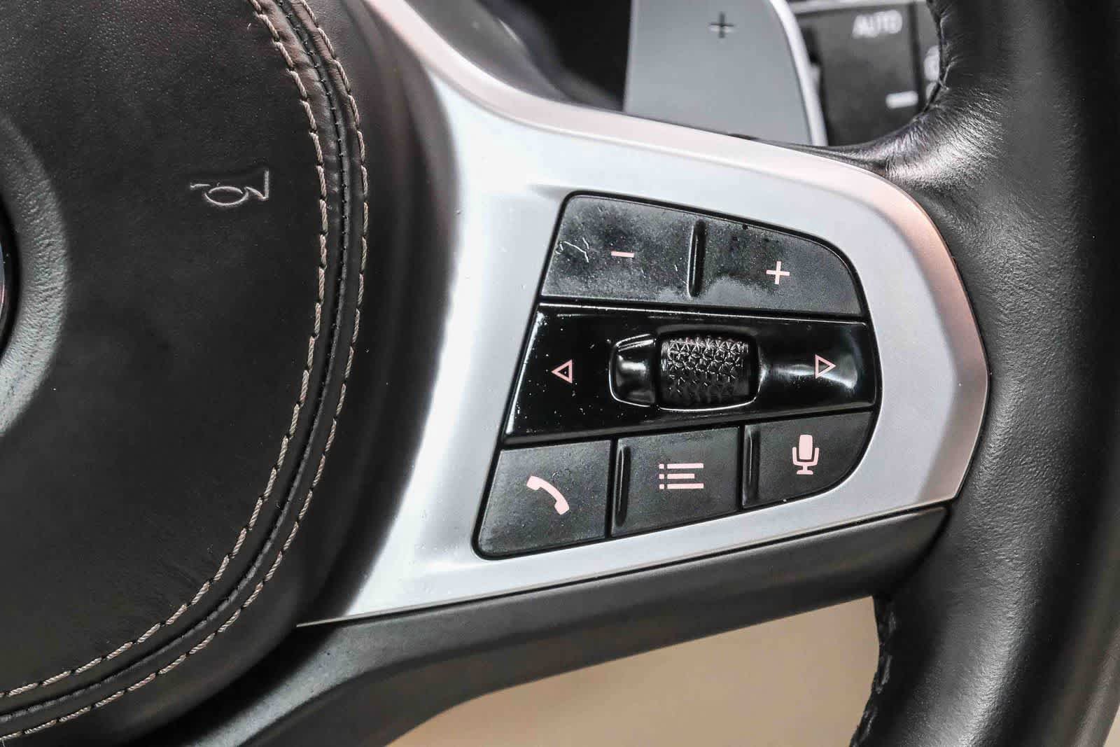 Used 2022 BMW X5 sDrive40i w/ M Sport Package RWD image 11