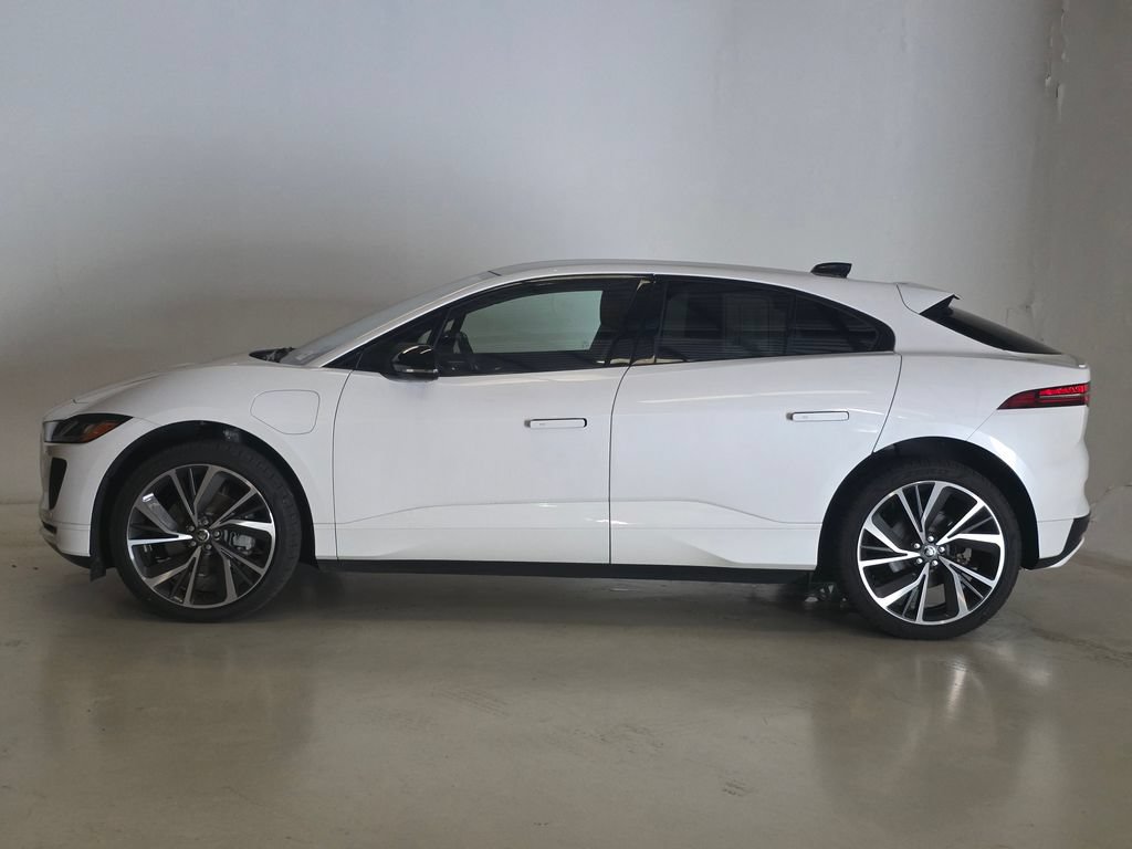 Certified 2024 Jaguar I-PACE R-Dynamic HSE AWD/4WD image 3