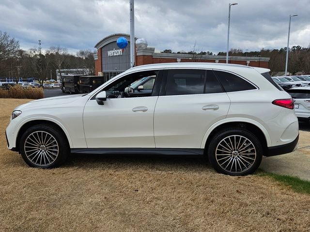 Used 2023 Mercedes-Benz GLC 300 image 4