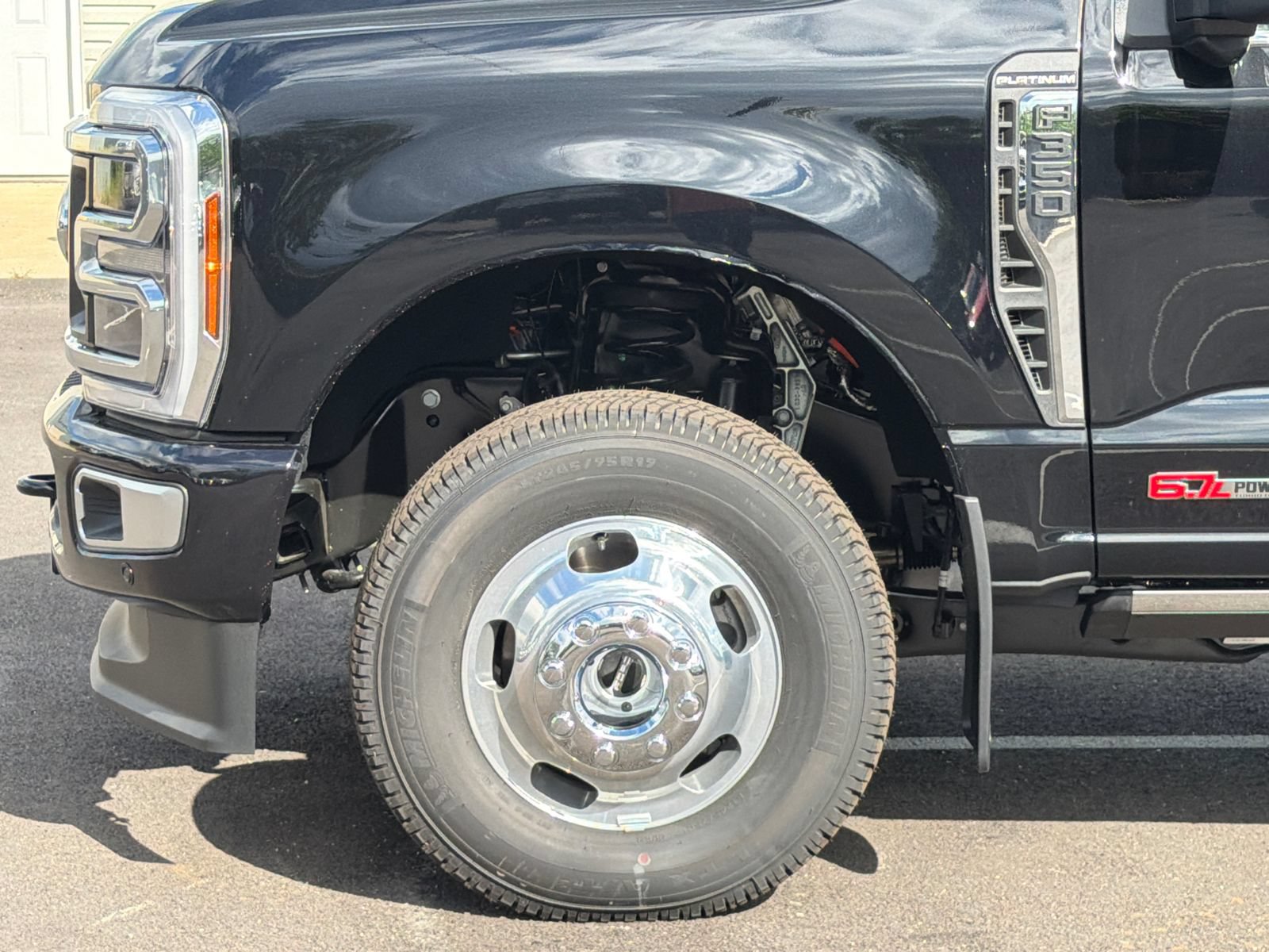 New 2026 Ford F350 Platinum w/ Platinum Plus Package AWD/4WD image 5