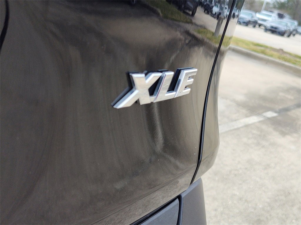 Used 2024 Toyota RAV4 XLE image 8