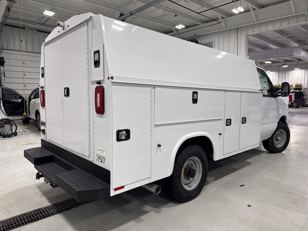 New 2026 Ford E-350 and Econoline 350 Super Duty w/ Power Equipment Group RWD image 11