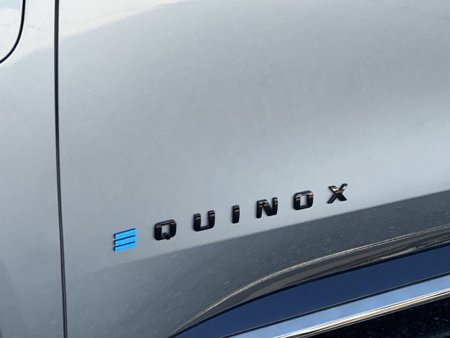 Used 2024 Chevrolet Equinox EV RS image 31