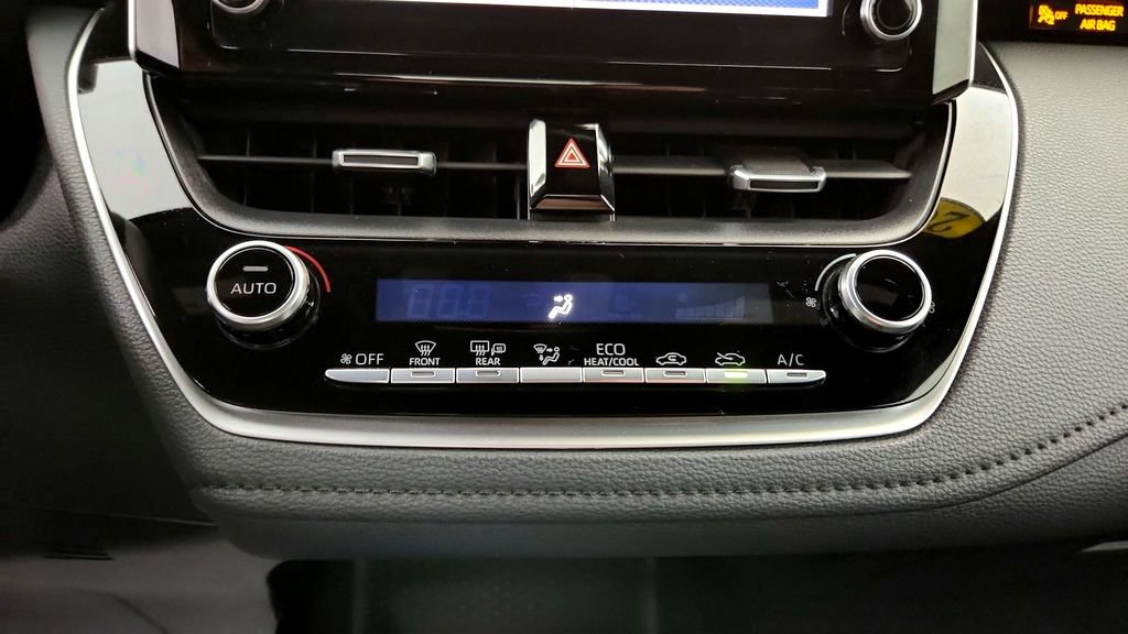 Certified 2020 Toyota Corolla SE FWD image 30