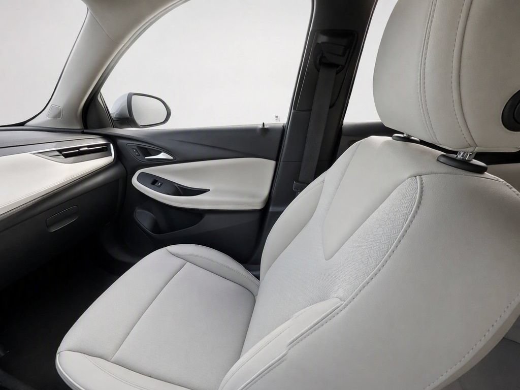 Used 2026 Buick Encore GX Preferred w/ Advanced Technology Package FWD image 28
