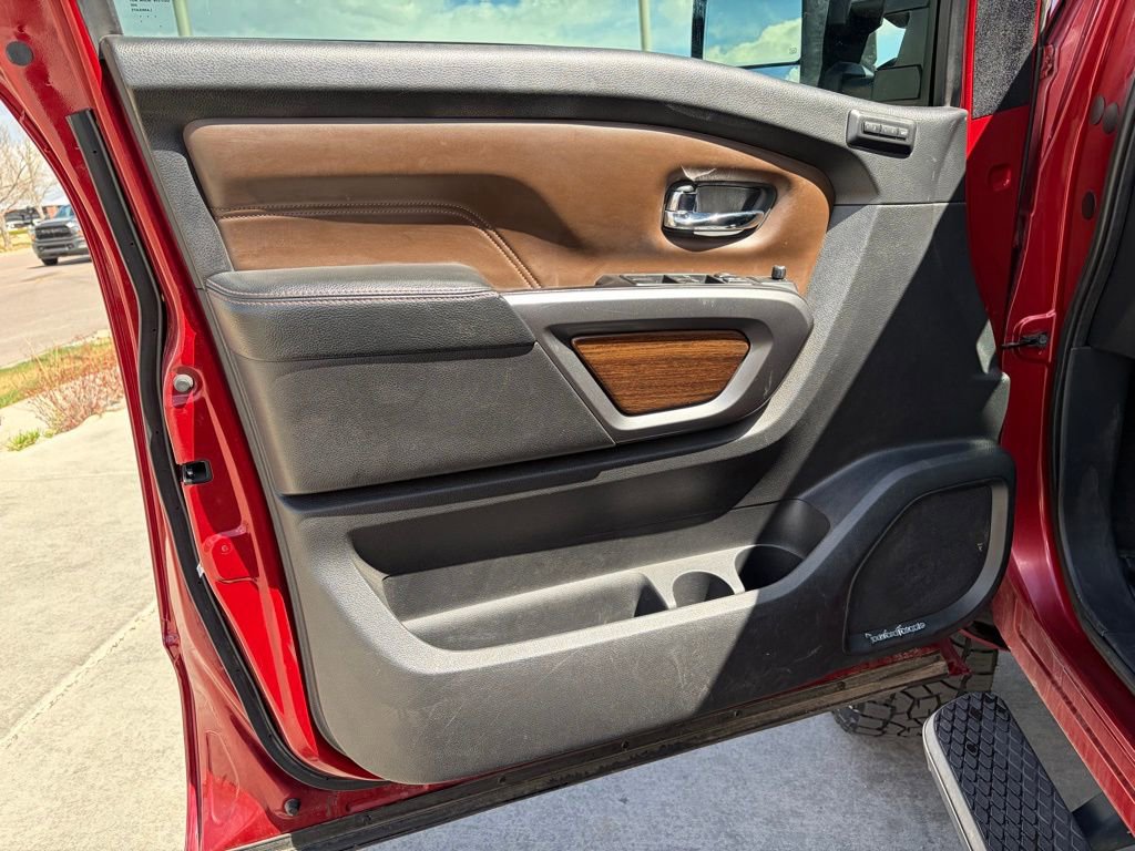 Used 2017 Nissan Titan Platinum Reserve AWD/4WD image 7