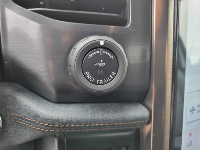 New 2025 Ford F150 Lightning Lariat image 29