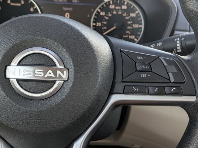 Used 2025 Nissan Altima 2.5 SV image 27