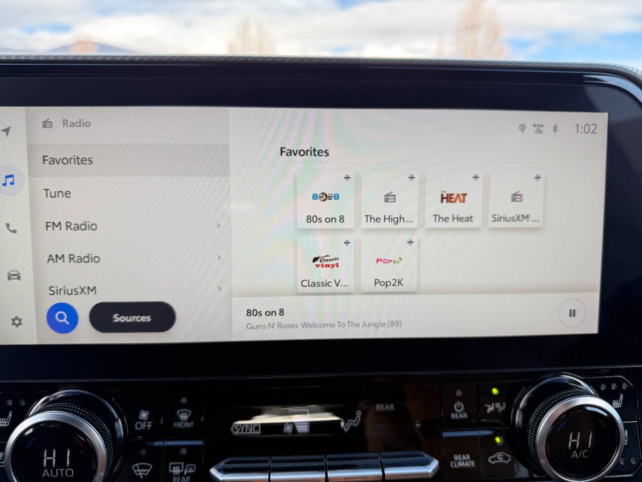Used 2024 Toyota Highlander Platinum AWD/4WD image 41