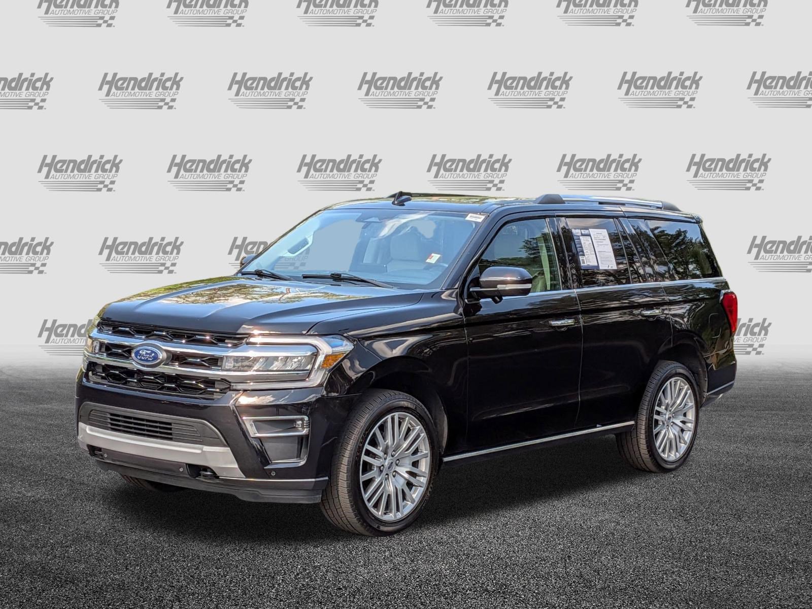 Used 2024 Ford Expedition Limited AWD/4WD image 5