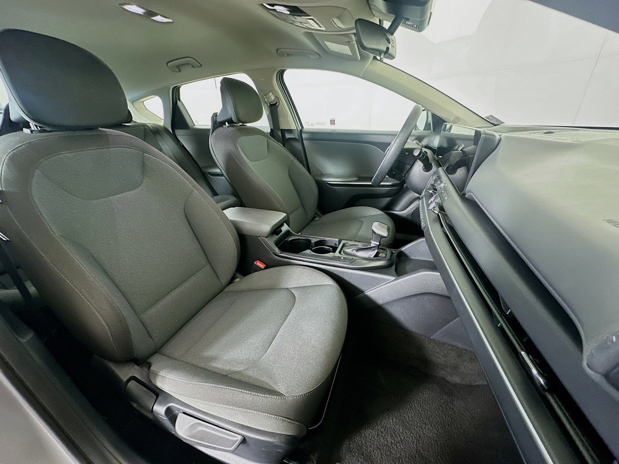 Used 2025 Kia K4 FWD image 29