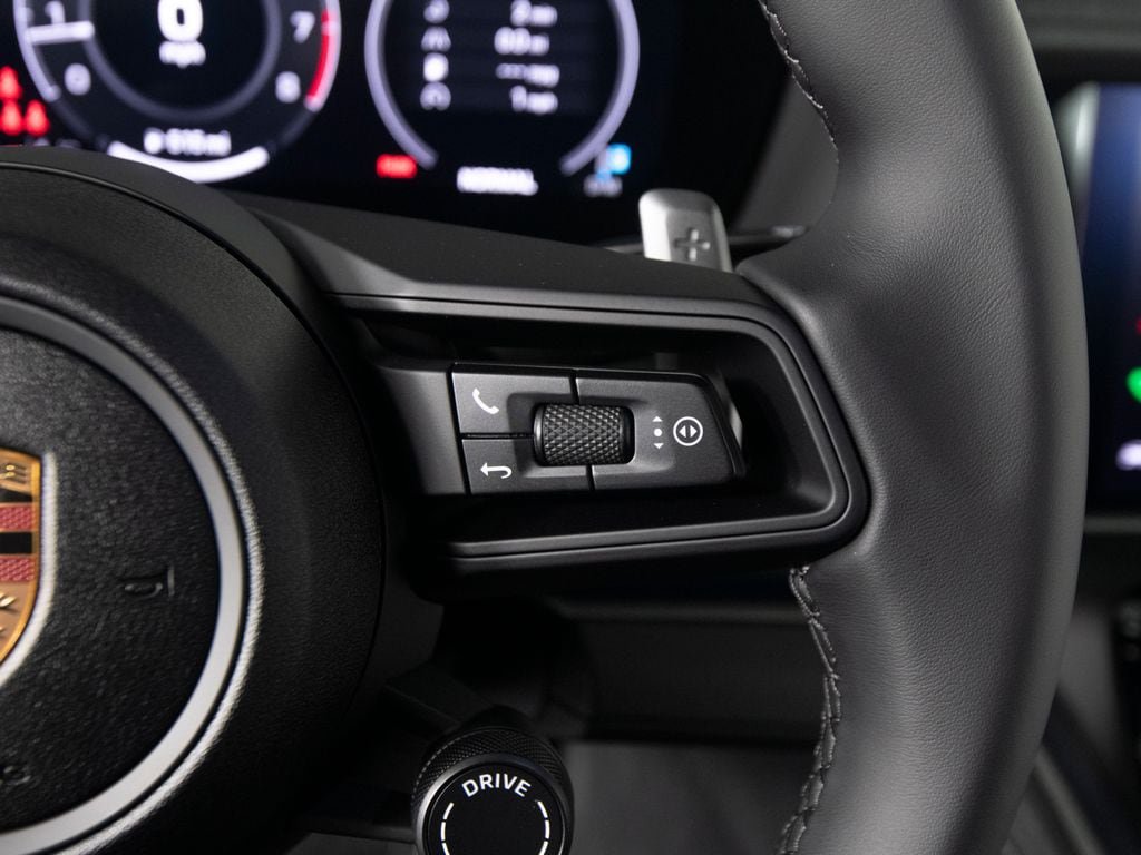 New 2026 Porsche Panamera 4 AWD/4WD image 26