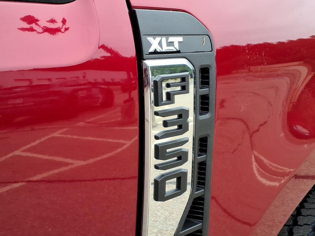 New 2027 Ford F350 XLT w/ FX4 Off-Road Package AWD/4WD image 11