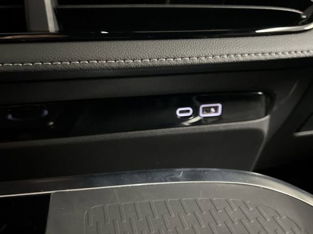 Certified 2026 Buick Enclave Sport Touring FWD image 35