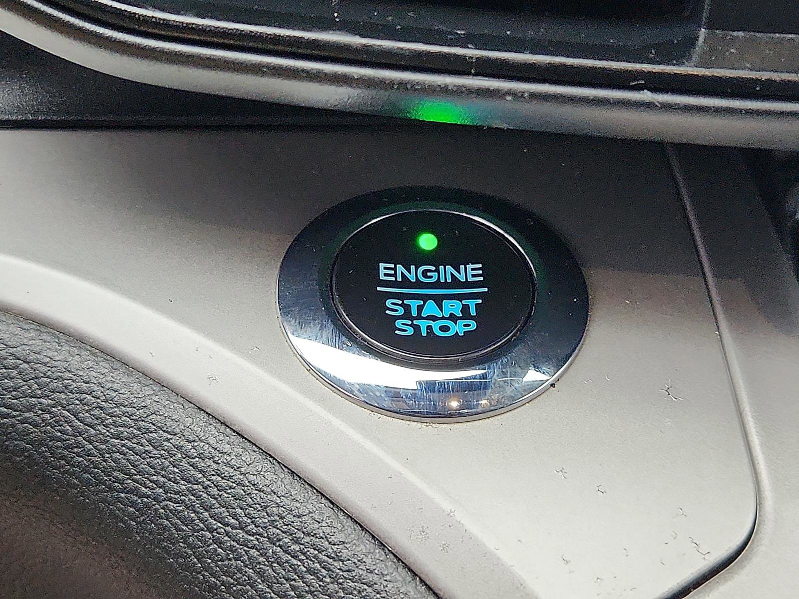 Used 2020 Ford Explorer XLT w/ Comfort Package image 24