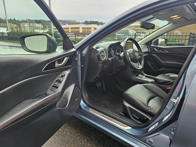 Used 2015 MAZDA MAZDA3 i Grand Touring image 18