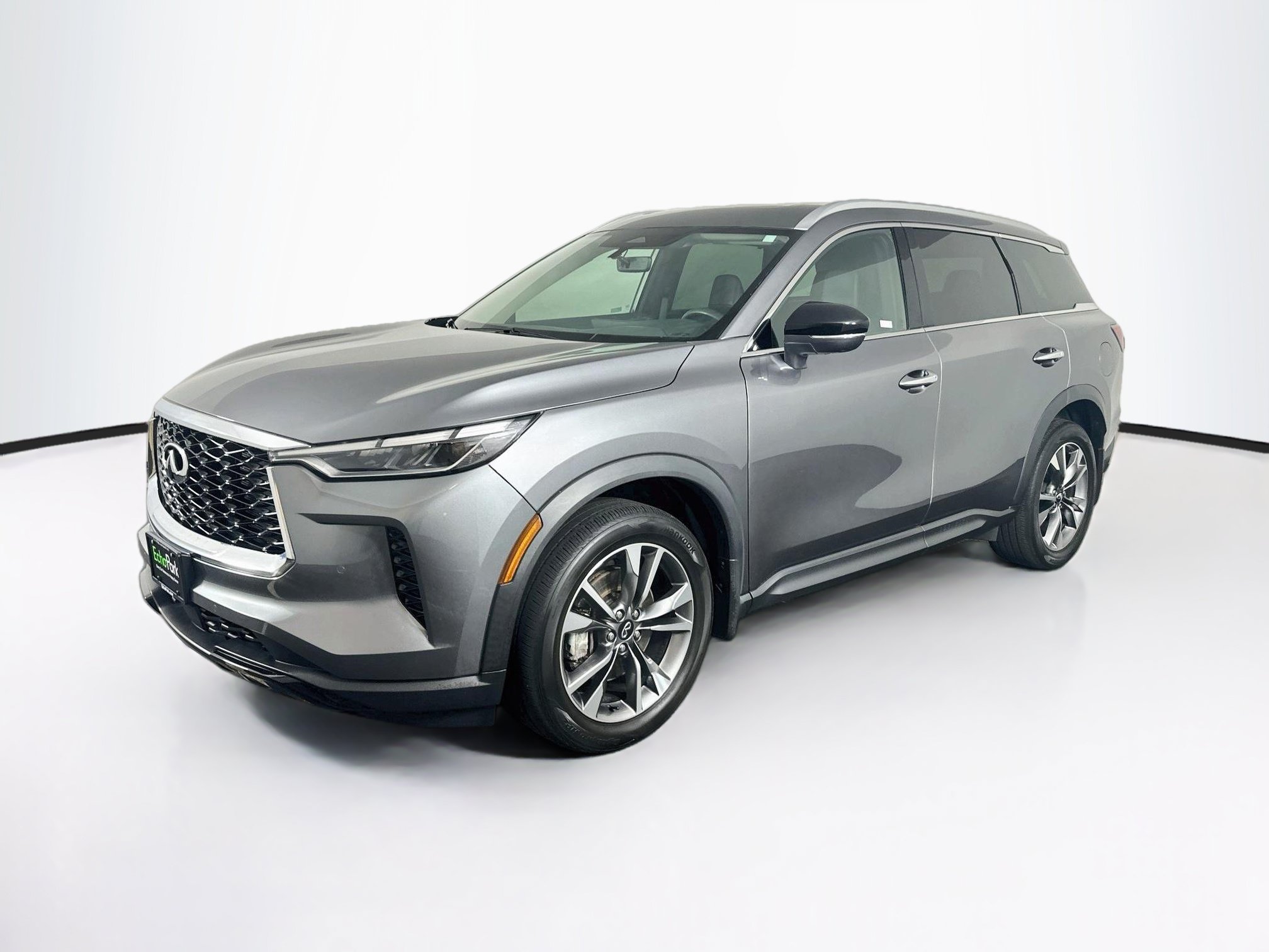 Used 2023 INFINITI QX60 Luxe w/ Cargo Package AWD/4WD image 3