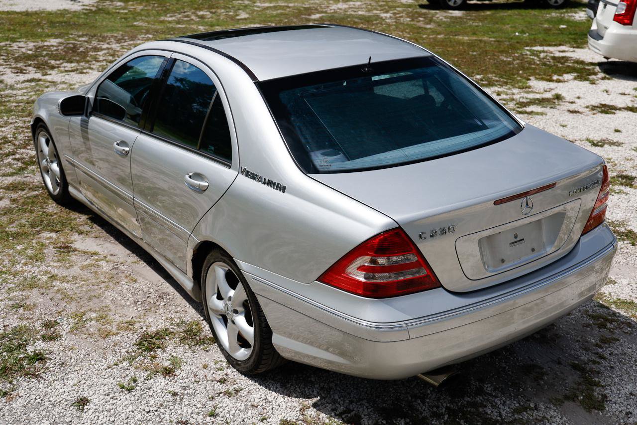 Used 2005 Mercedes-Benz C 230 Sedan image 5