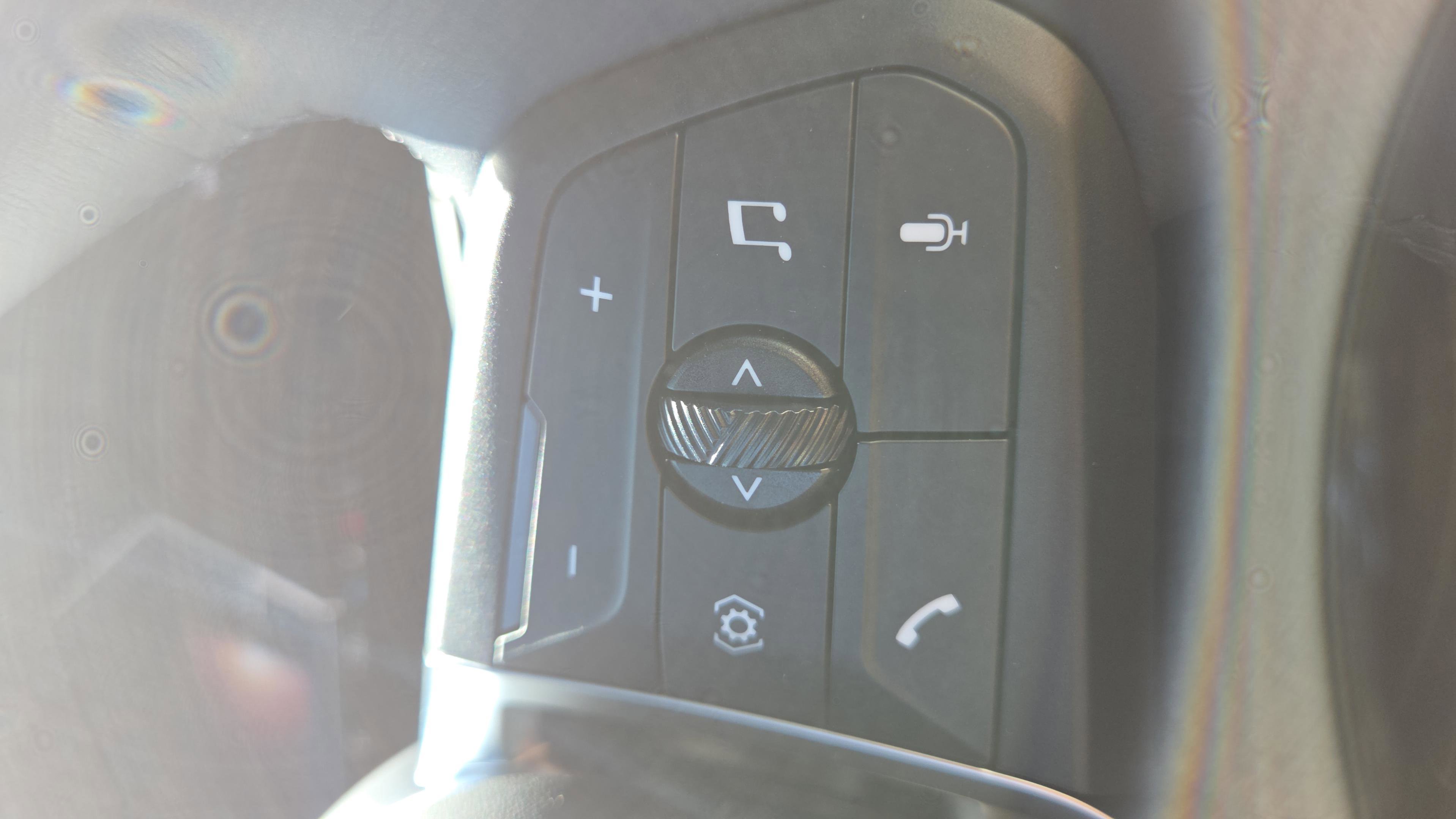 New 2026 BMW X1 xDrive28i w/ Technology Package AWD/4WD image 30