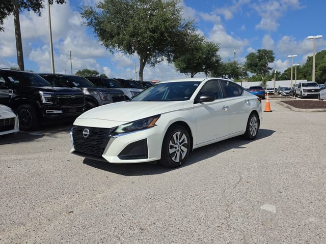 Certified 2025 Nissan Altima 2.5 S FWD image 4