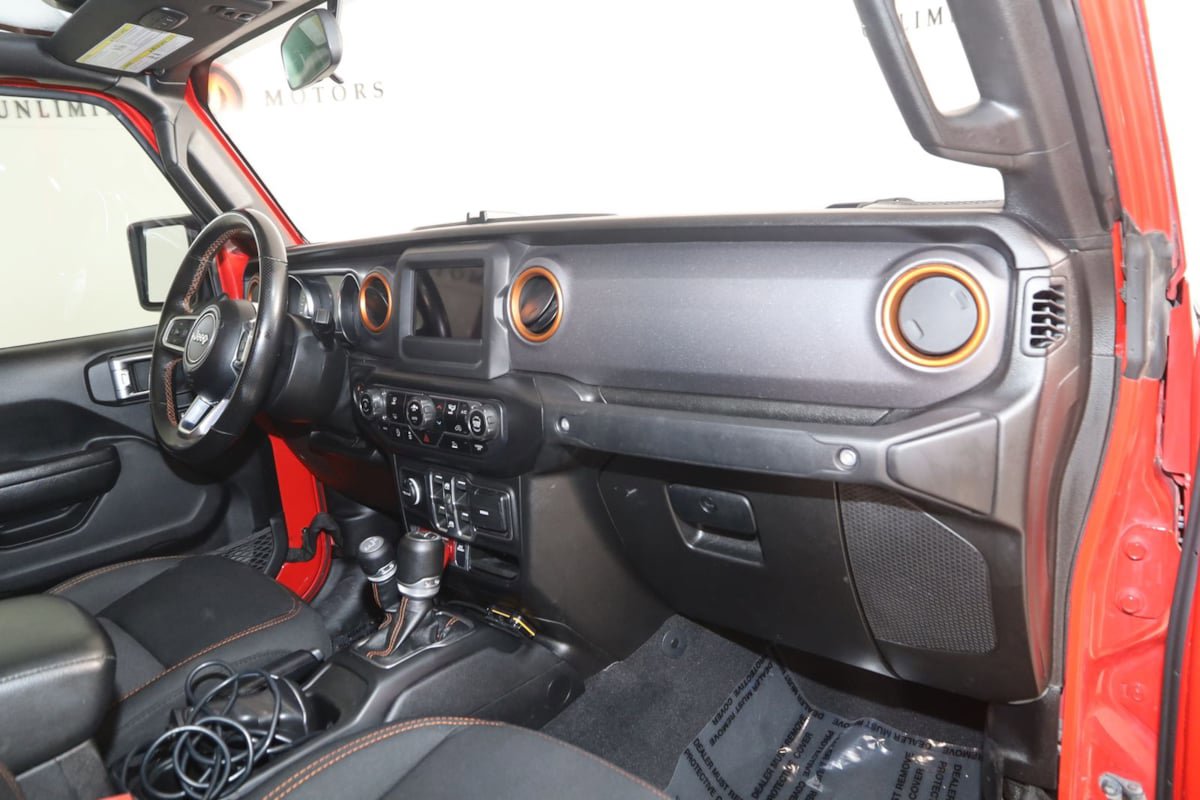 Used 2021 Jeep Gladiator Mojave w/ Trailer Tow Package AWD/4WD image 40