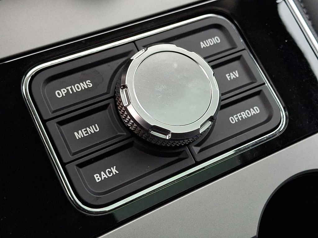 Used 2025 INEOS Grenadier Fieldmaster Edition image 23