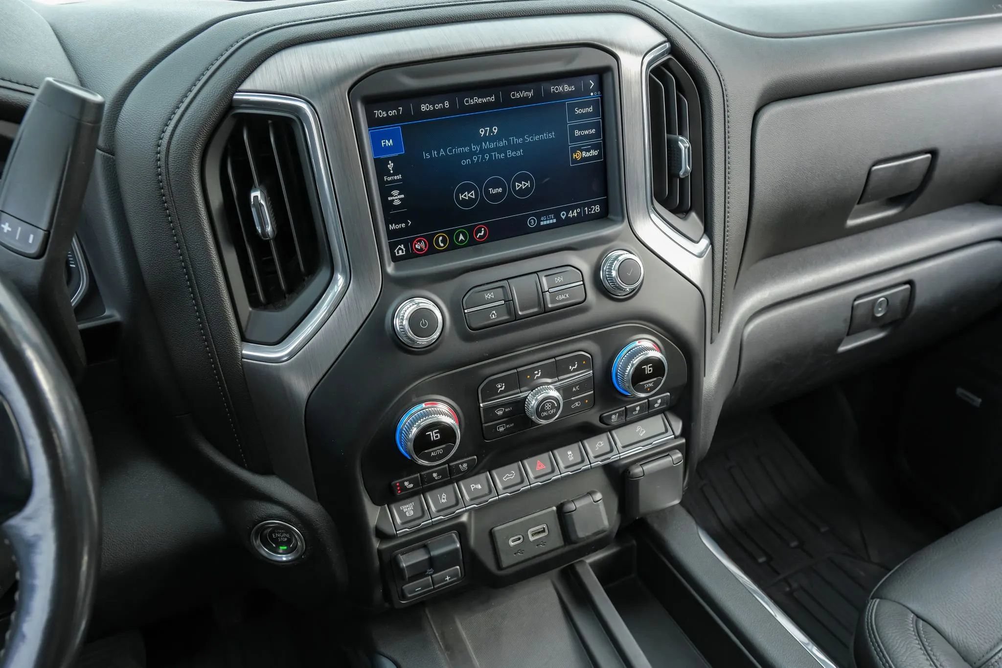 Used 2020 GMC Sierra 2500 Denali w/ Denali Ultimate Package AWD/4WD image 32