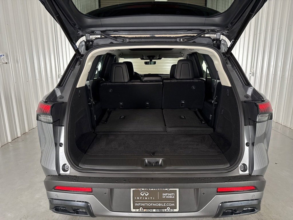 Certified 2024 INFINITI QX60 Luxe image 10