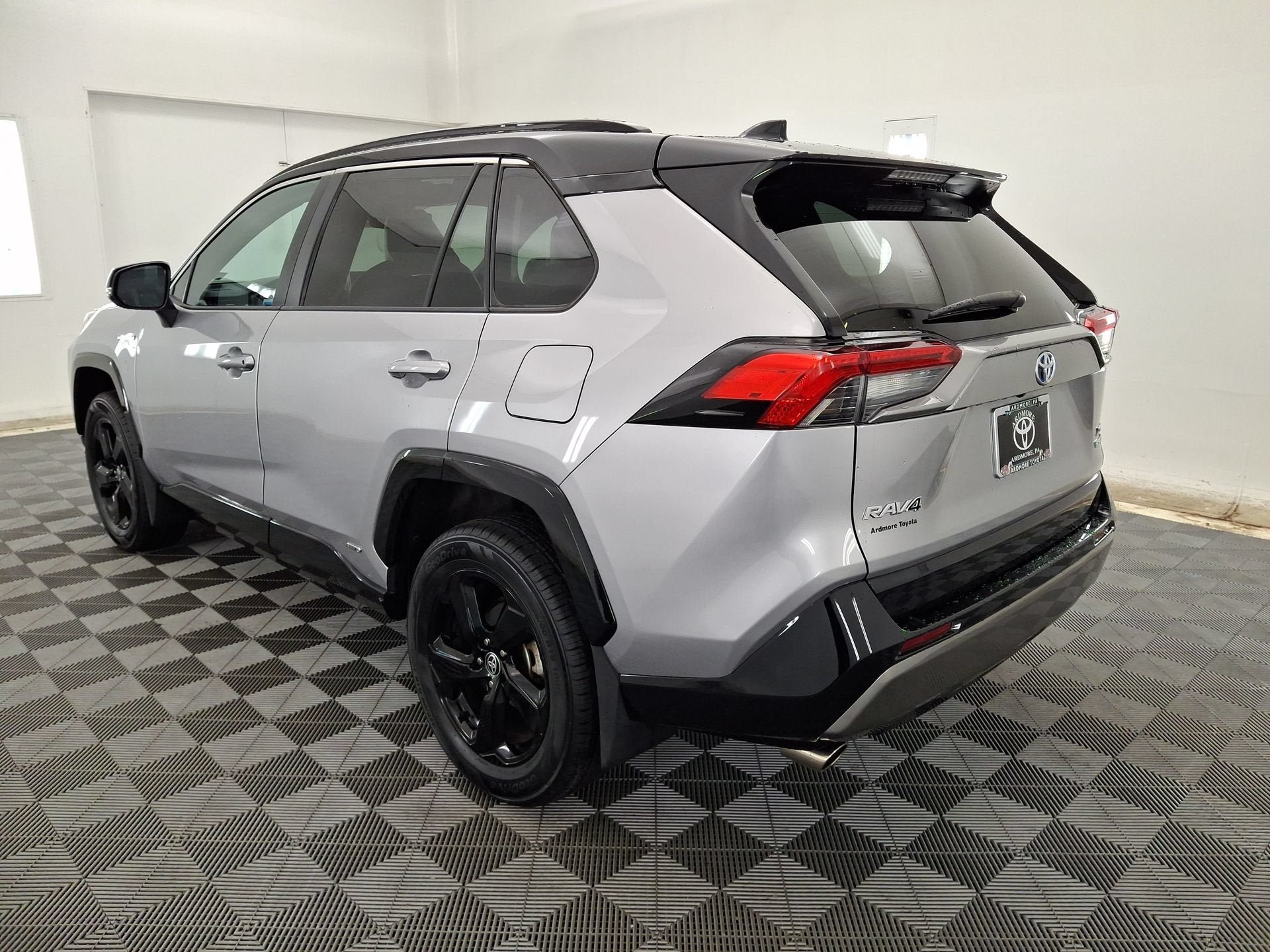 Used 2021 Toyota RAV4 XSE AWD/4WD image 22