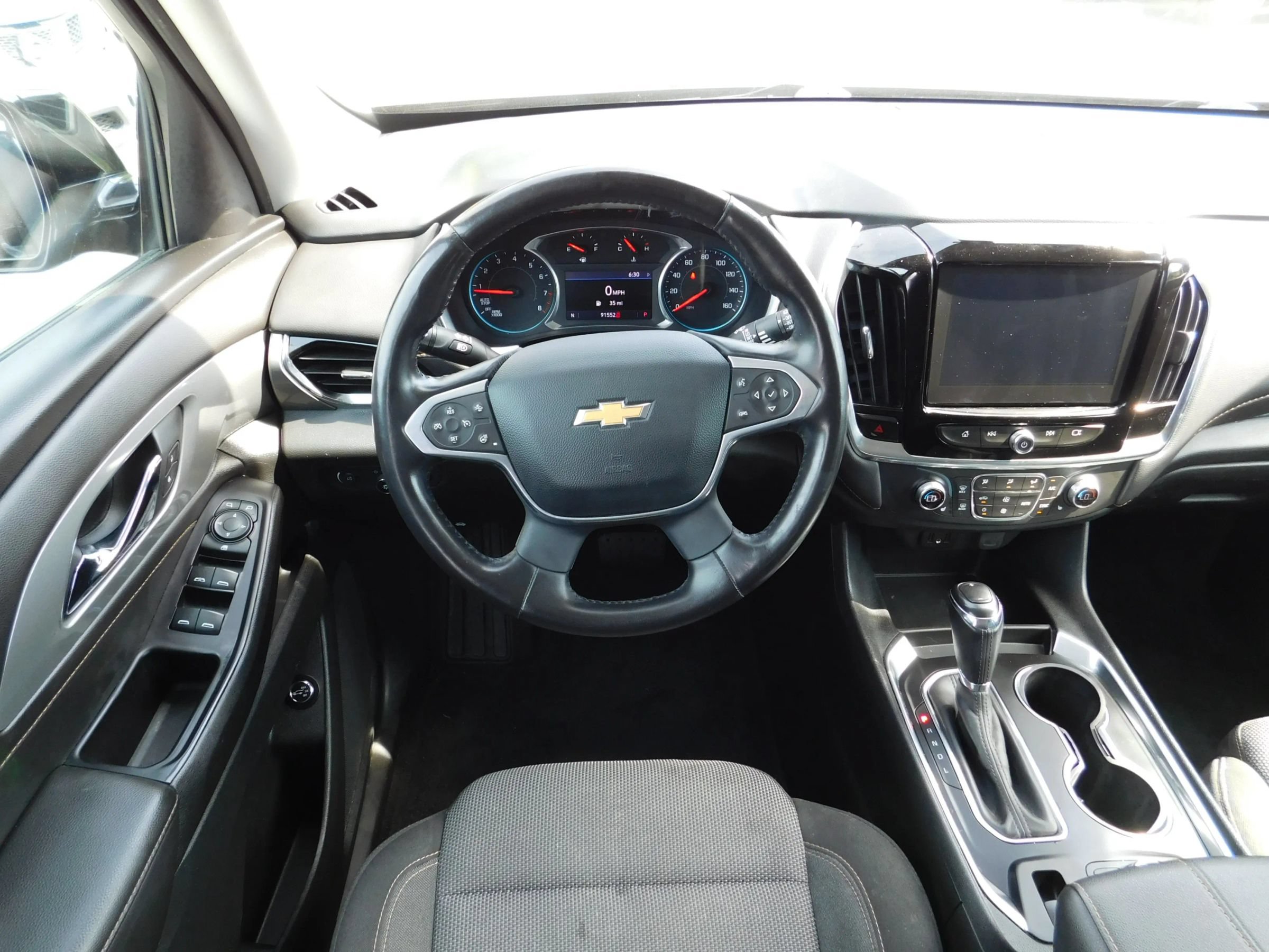 Used 2020 Chevrolet Traverse LT w/ Driver Confidence II Package AWD/4WD image 13