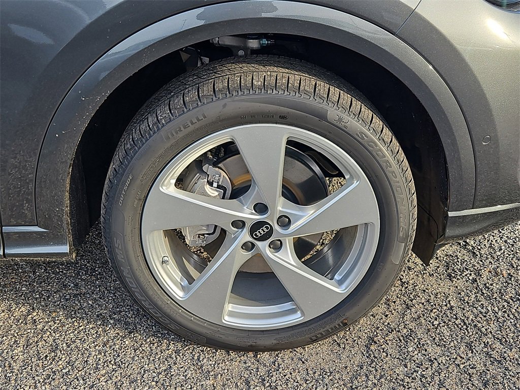 New 2025 Audi Q5 Premium Plus image 4