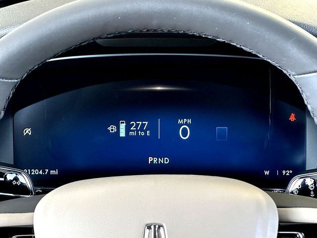 Used 2023 Lincoln Corsair FWD image 24