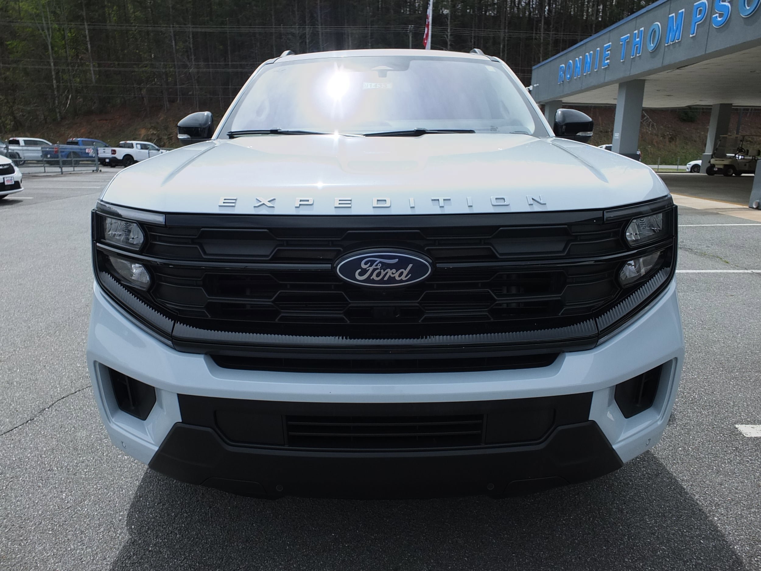 Used 2025 Ford Expedition Max Active RWD image 8
