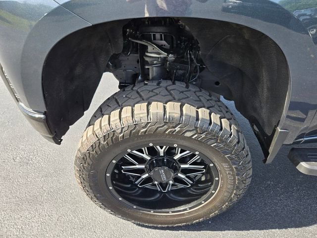 Used 2019 Chevrolet Silverado 1500 LT Trail Boss AWD/4WD image 22