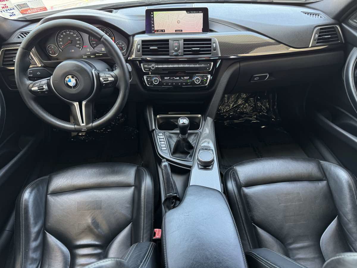 Used 2018 BMW M3 RWD image 18
